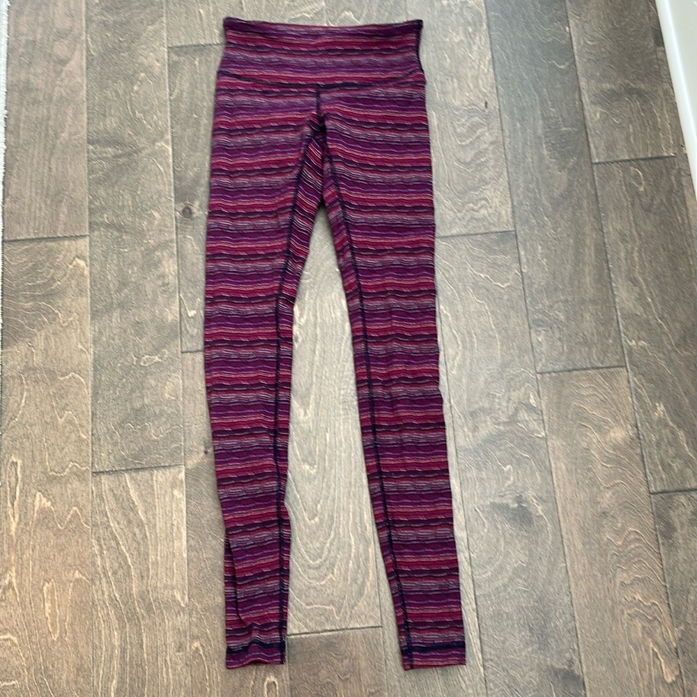 Lululemon 7/8 leggings, 4
